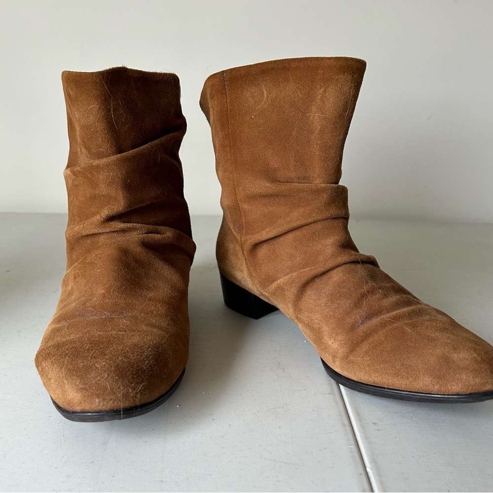 Munro Suede Ankle Boots 10W